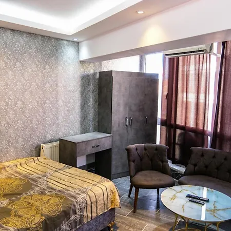 Royal Suit Apart Otel *